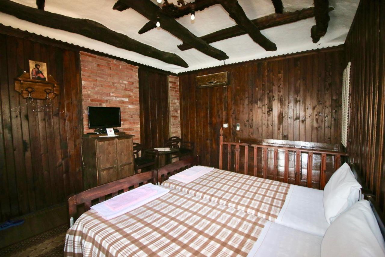 Hotel Nasho Vruho Berat Exteriör bild